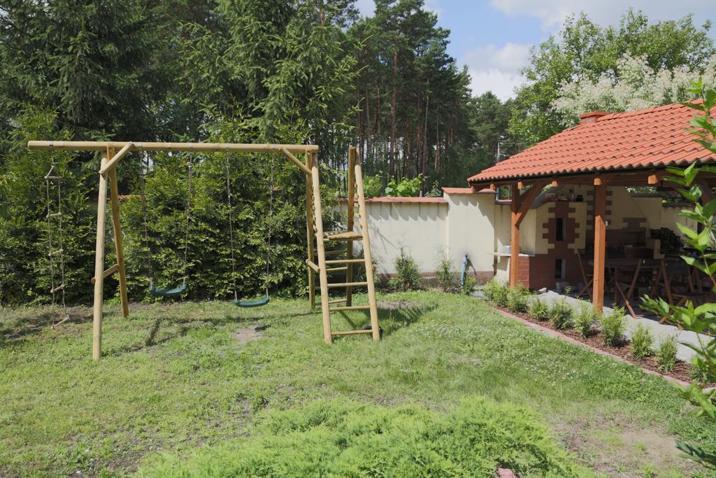 Willa Maksymilian Bed And Breakfast ビィドゴシュチュ エクステリア 写真